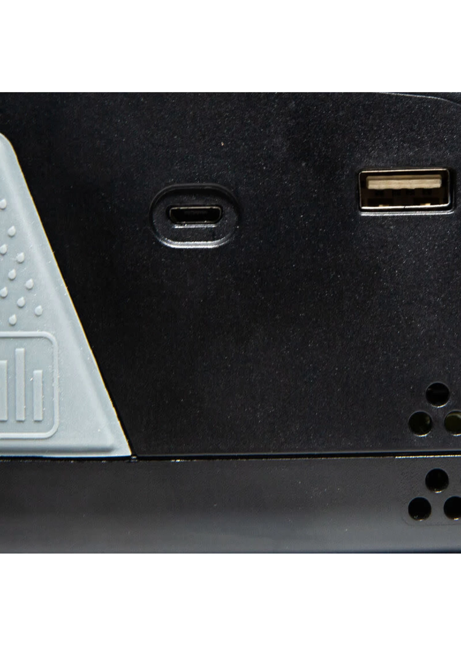 SPMXC2010 Spektrum S2200 G2 AC 2x200W Smart Charger 5 SPMXC2010 Spektrum S2200 G2 AC 2x200W Smart Charger - Image 5